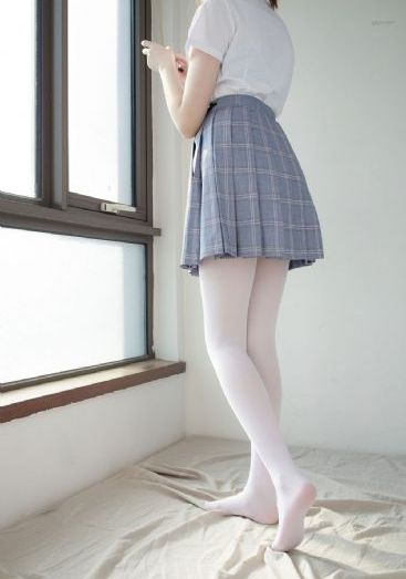 隔着超薄肉色丝袜进入97_BD韩语电视剧在线观看