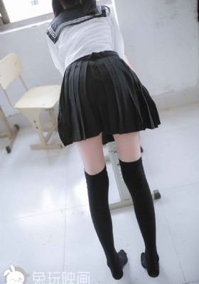 裴涩琪夜关门_720高清在线
